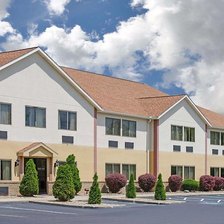 Hotel Baymont By Wyndham Boston Heights/Hudson Zewnętrze zdjęcie