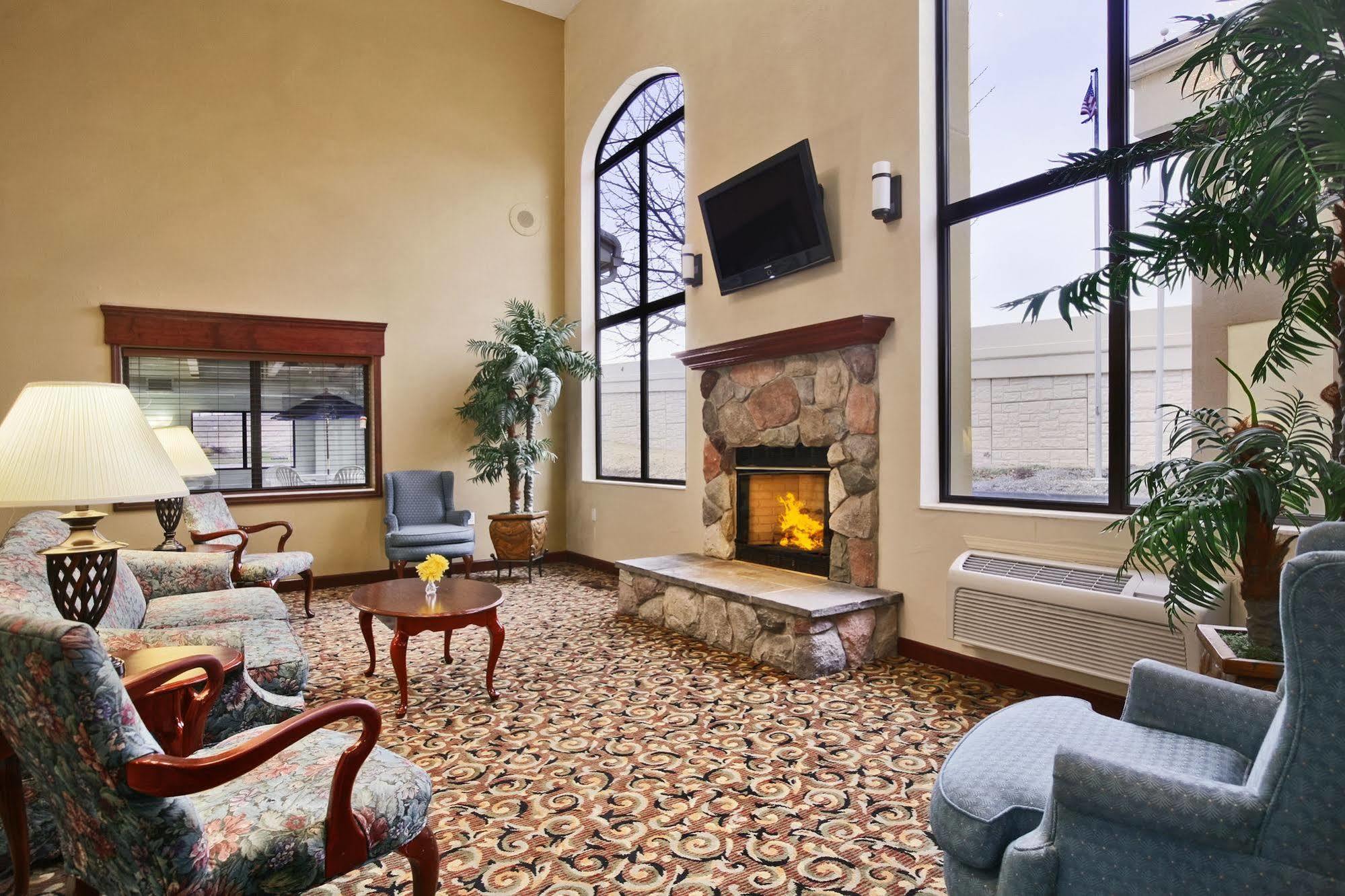 Hotel Baymont By Wyndham Boston Heights/Hudson Zewnętrze zdjęcie